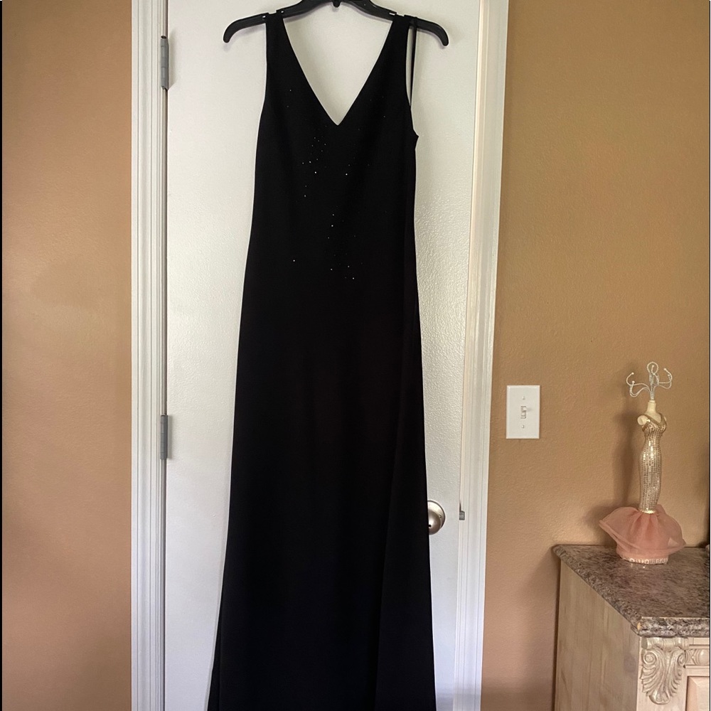 Jones New York Sheath Long Dress w/Embellishments